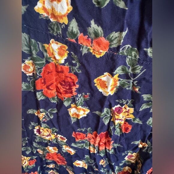 Floral Cut out Shoulder Wrap Dress - Picture 4 of 8